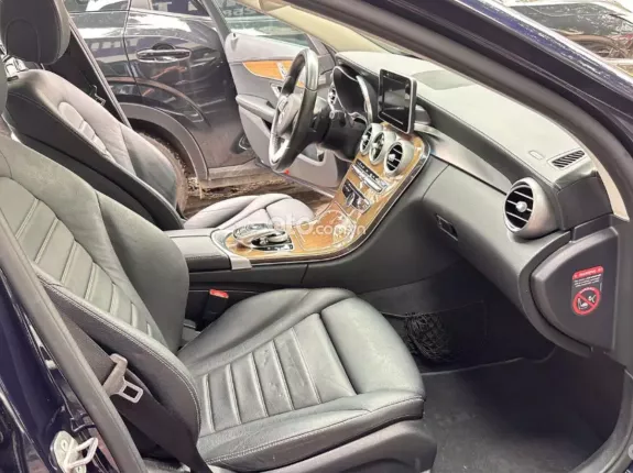 Mercedes-Benz C250 Exclusive 2017 - Động cơ Turbo tăng áp mạnh mè, nội thất bọc da cao cấp
