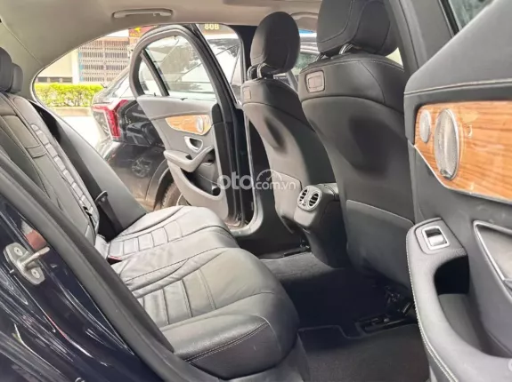 Mercedes-Benz C250 Exclusive 2017 - Động cơ Turbo tăng áp mạnh mè, nội thất bọc da cao cấp