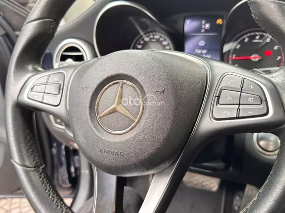 Mercedes-Benz C250 Exclusive 2017 - Động cơ Turbo tăng áp mạnh mè, nội thất bọc da cao cấp