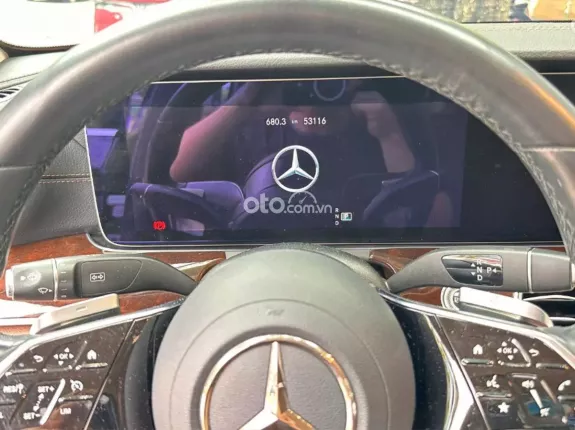 Mercedes-Benz E200 Exclusive 2022 - Hỗ trợ bank 70%, xe cực đẹp