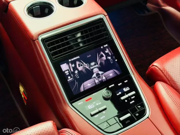 Porsche Panamera 4 Executive 2017 - Xe cực đẹp, bản dài