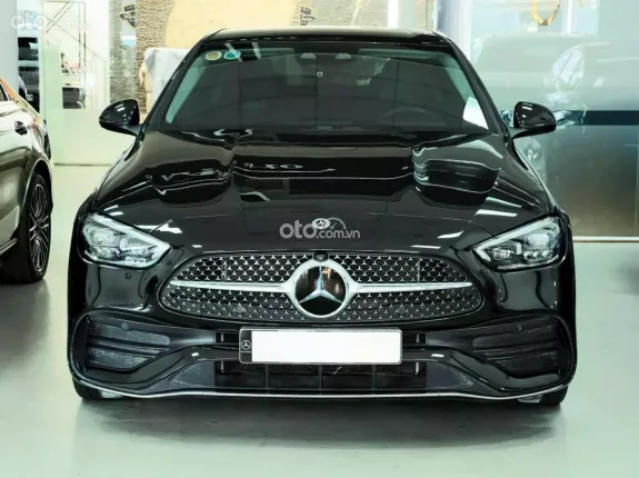 Mercedes-Benz C300 AMG 2022 - Đen 27.000km