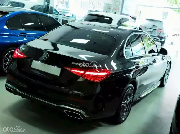 Mercedes-Benz C300 AMG 2022 - Đen 27.000km