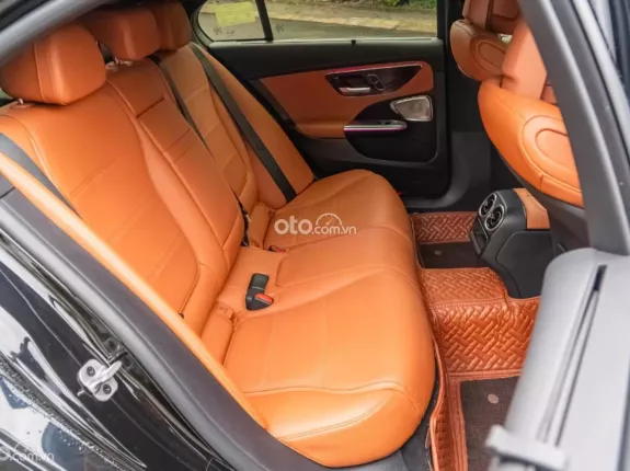 Mercedes-Benz C200 Avantgarde Plus 2023 - Bao bank 90%
