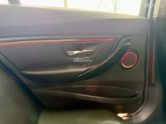 BMW 320i 2018 - BMW 3 Series 320i sx2018 màu cam cực đẹp