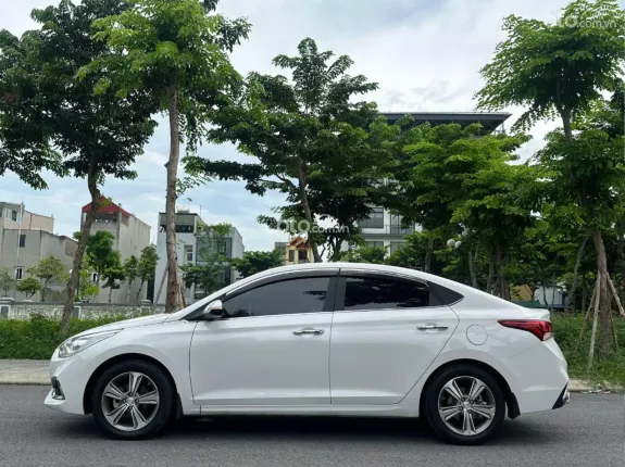 Hyundai Accent 1.4 AT Đặc biệt 2018 - Xe tư nhân 1 chủ, full options