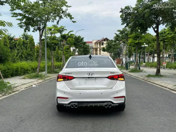 Hyundai Accent 1.4 AT Đặc biệt 2018 - Xe tư nhân 1 chủ, full options