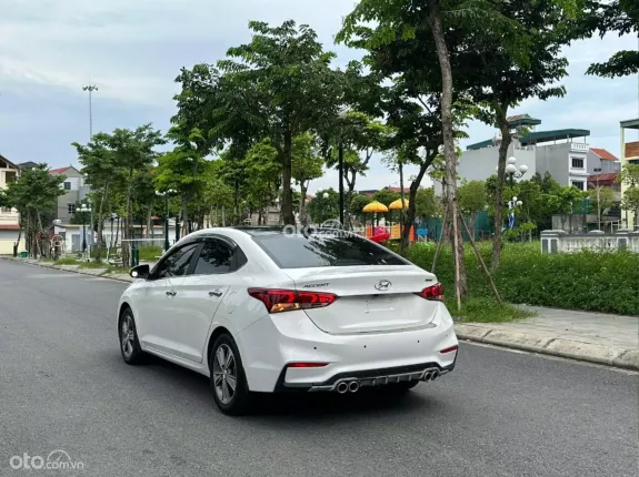 Hyundai Accent 1.4 AT Đặc biệt 2018 - Xe tư nhân 1 chủ, full options