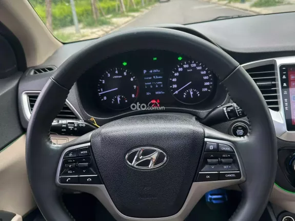 Hyundai Accent 1.4 AT Đặc biệt 2018 - Xe tư nhân 1 chủ, full options