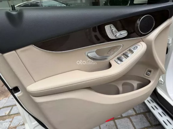 Mercedes-Benz GLC 200 2022 - Mercedes GLC 200 2022 - mua bán xe ô tô cũ uy tín tại Hà Nội