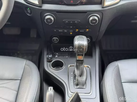 Ford Everest Titanium 2.0 AT 4x2 2019 - SIÊU ĐẸP