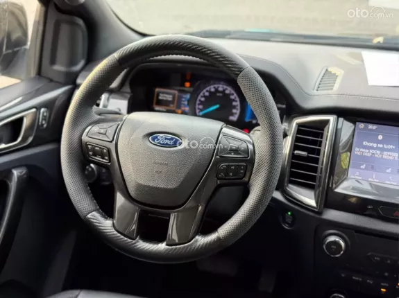 Ford Everest Titanium 2.0 AT 4x2 2019 - SIÊU ĐẸP