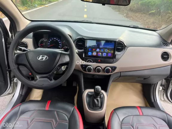 Hyundai Grand i10 Sedan 1.2 MT 2019 - MT base đời 2019. Xe đẹp, không lỗi nhỏ, máy zin từ cò Nội ngoại thất tươi mới. Màn hình cam