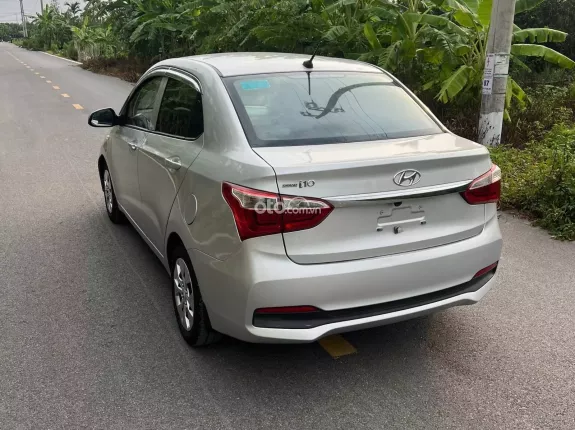 Hyundai Grand i10 Sedan 1.2 MT 2019 - MT base đời 2019. Xe đẹp, không lỗi nhỏ, máy zin từ cò Nội ngoại thất tươi mới. Màn hình cam
