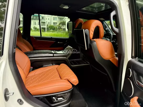 Lexus LX 570 MBS 2019 - Lexus LX 570 Super Sport MBS sx2019 nhập Trung Đông, chạy hơn 7vạn Full đồ