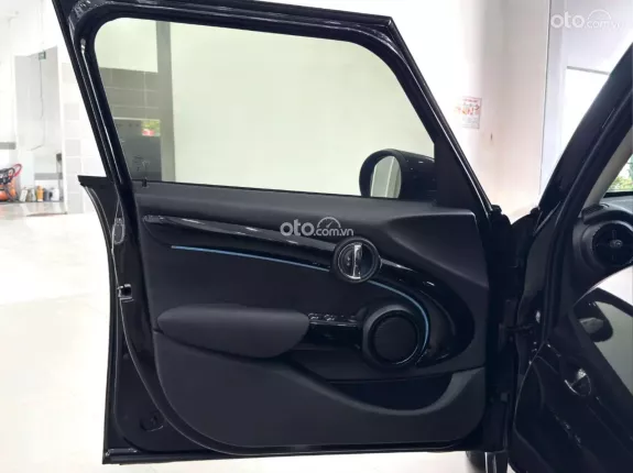 Mini Cooper S 5 cửa 2023 - Mini Cooper S 2023 Black Edition siêu lướt cực đẹp