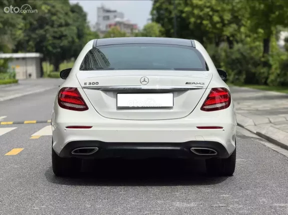 Mercedes-Benz E300 AMG 2020 - Siêu đẹp - Chất lượng xe hoàn hảo, chủ đi giữ gìn