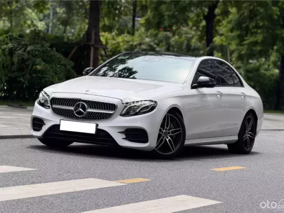 Mercedes-Benz E300 AMG 2020 - Siêu đẹp - Chất lượng xe hoàn hảo, chủ đi giữ gìn