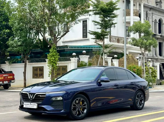 VinFast LUX A2.0 Tiêu chuẩn 2021 - Một chủ từ mới chuẩn km đi