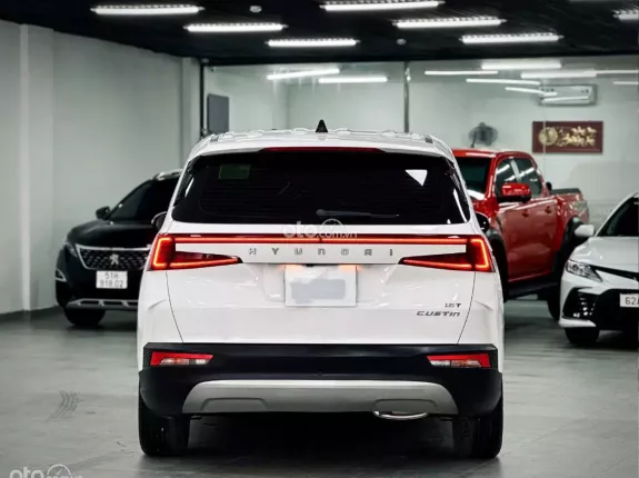 Hyundai Custin 2024 - Model 2025 Rộng Rãi, Tiết Kiệm