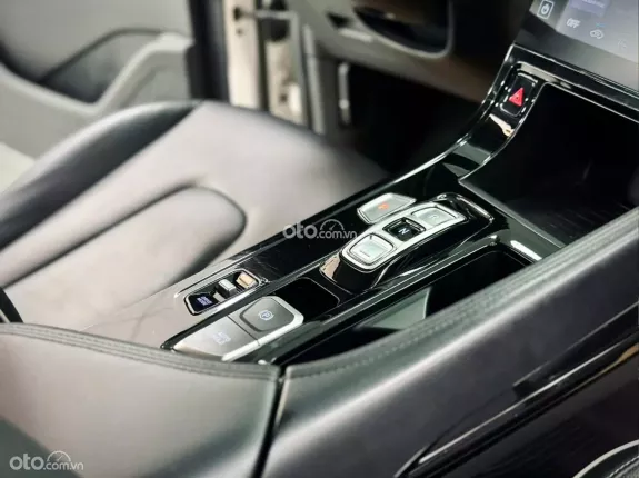 Hyundai Custin 2024 - Model 2025 Rộng Rãi, Tiết Kiệm