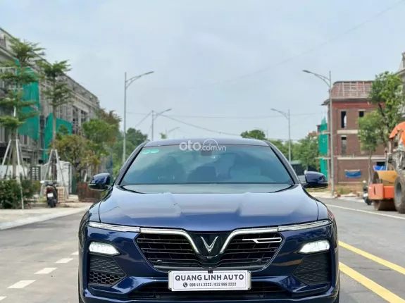 VinFast LUX A2.0 Tiêu chuẩn 2021 - Một chủ từ mới chuẩn km đi