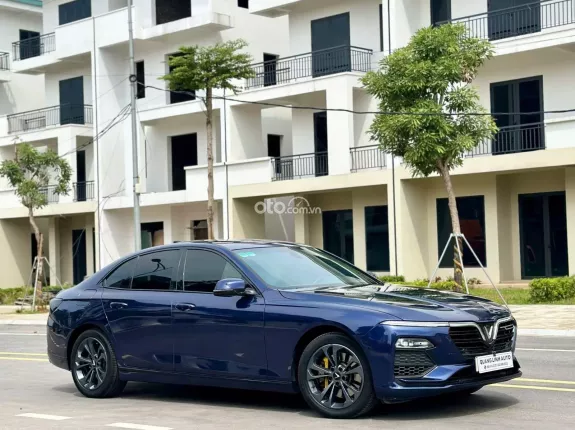VinFast LUX A2.0 Tiêu chuẩn 2021 - Một chủ từ mới chuẩn km đi