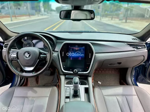 VinFast LUX A2.0 Tiêu chuẩn 2021 - Một chủ từ mới chuẩn km đi