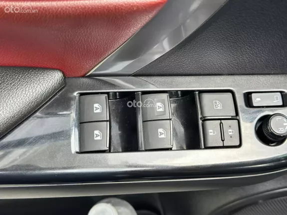 Toyota Fortuner 2.4 AT 4x2 Legender 2022 - Đk lần đầu 2023, cá nhân 1 chủ
