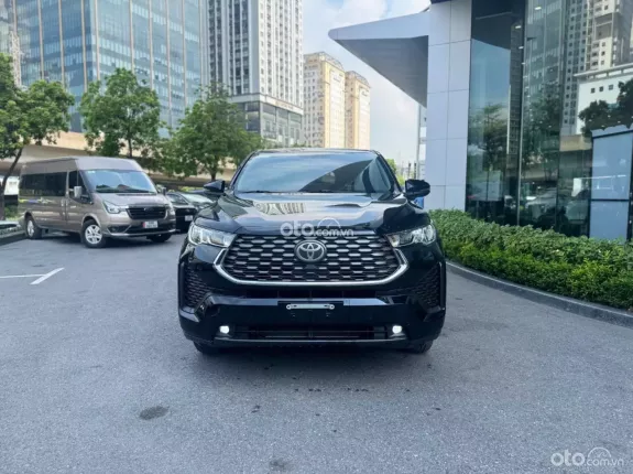 Toyota Innova Cross Xăng 2025 - Sơn zin cả xe