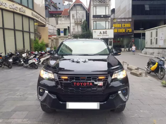 Toyota Fortuner 2.7 V 4X2 AT 2017 - Toyota Fortuner 2.7 V 4X2 AT 2017 - mua bán xe ô tô cũ uy tín tại Hà Nội