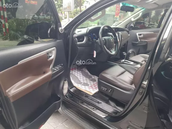 Toyota Fortuner 2.7 V 4X2 AT 2017 - Toyota Fortuner 2.7 V 4X2 AT 2017 - mua bán xe ô tô cũ uy tín tại Hà Nội