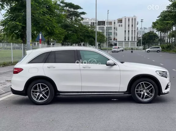 Mercedes-Benz GLC 300 4Matic 2016 - Mới về em trào bán ngay siêu cọp