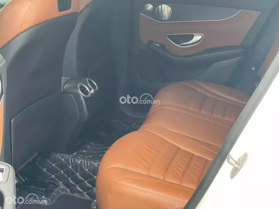 Mercedes-Benz GLC 300 4Matic 2016 - Mới về em trào bán ngay siêu cọp