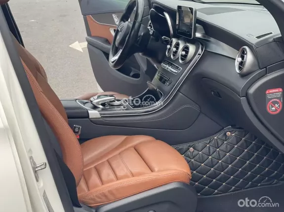 Mercedes-Benz GLC 300 4Matic 2016 - Mới về em trào bán ngay siêu cọp