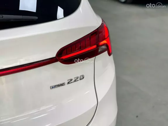 Hyundai Santa Fe 2.2 Dầu Cao cấp 2022 - Cam kết không đâm đụng, không ngập nước