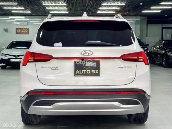 Hyundai Santa Fe 2.2 Dầu Cao cấp 2022 - Cam kết không đâm đụng, không ngập nước