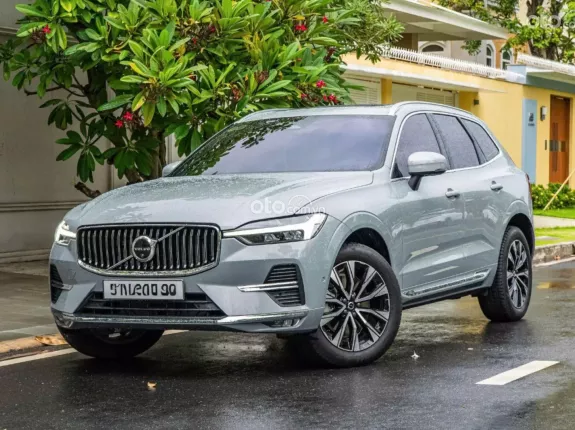 Volvo XC60 B6 AWD Inscription 2025 - Xe siêu lướt 3.000 km, nội thất nâu cực mới