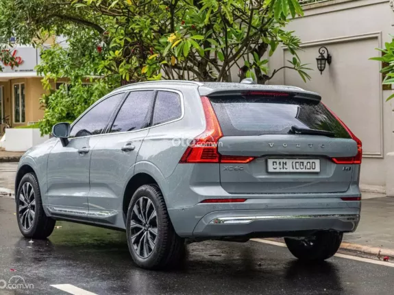 Volvo XC60 B6 AWD Inscription 2025 - Xe siêu lướt 3.000 km, nội thất nâu cực mới