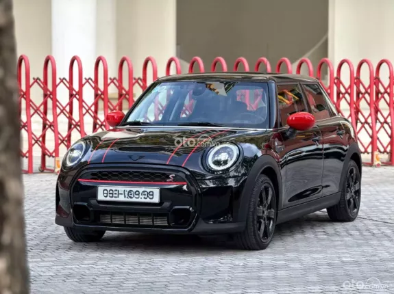 Mini Cooper S 5 cửa 2023 - Xe đăng ký tháng 12/2024