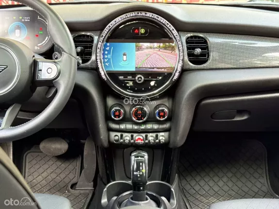 Mini Cooper S 5 cửa 2023 - Xe đăng ký tháng 12/2024