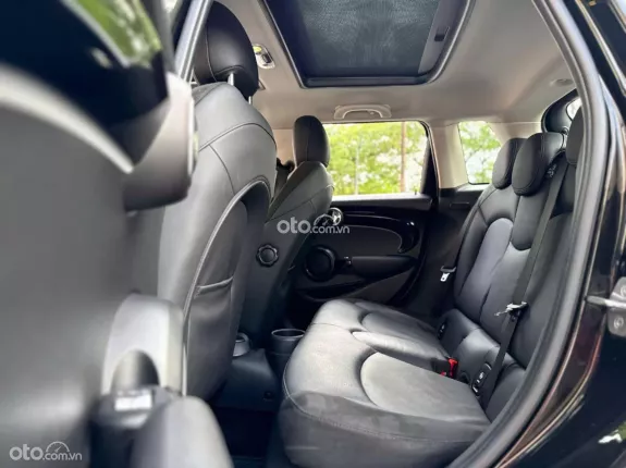 Mini Cooper S 5 cửa 2023 - Xe đăng ký tháng 12/2024