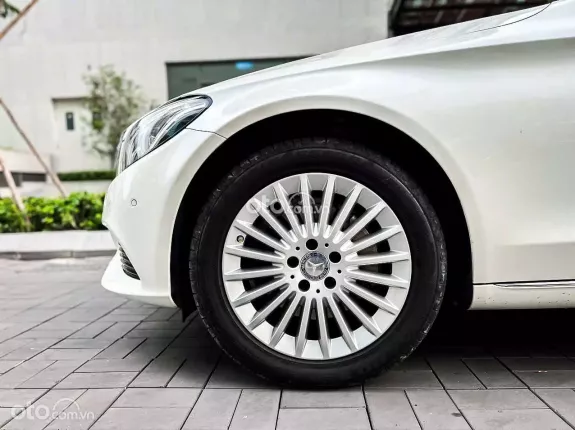 Mercedes-Benz C250 Exclusive 2015 - Xe lướt odo thấp giá tốt nhất thị trường