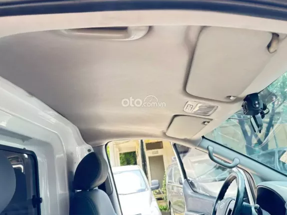 Hyundai Grand Starex 2.5 MT 2017 - Bán Huyndai Starex cứu thương đời 2017, máy dầu, nhập khẩu