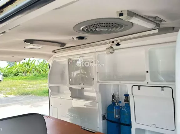 Hyundai Grand Starex 2.5 MT 2017 - Bán Huyndai Starex cứu thương đời 2017, máy dầu, nhập khẩu