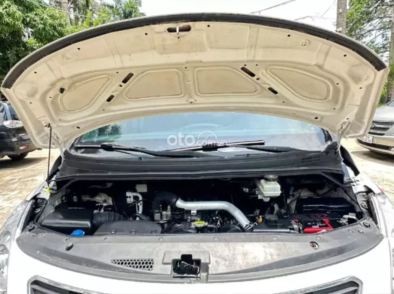 Hyundai Grand Starex 2.5 MT 2017 - Bán Huyndai Starex cứu thương đời 2017, máy dầu, nhập khẩu