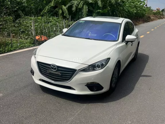 Mazda 3 1.5L Sedan 2015 - Xe tư nhân, đẹp chất, không lỗi Nội ngoại thất đẹp. Lốp mới, màn cam đủ