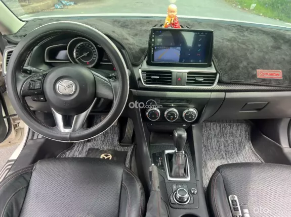 Mazda 3 1.5L Sedan 2015 - Xe tư nhân, đẹp chất, không lỗi Nội ngoại thất đẹp. Lốp mới, màn cam đủ