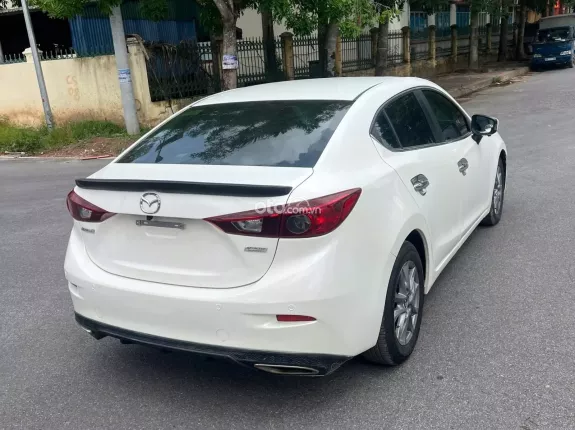 Mazda 3 1.5L Sedan 2015 - Xe tư nhân, đẹp chất, không lỗi Nội ngoại thất đẹp. Lốp mới, màn cam đủ