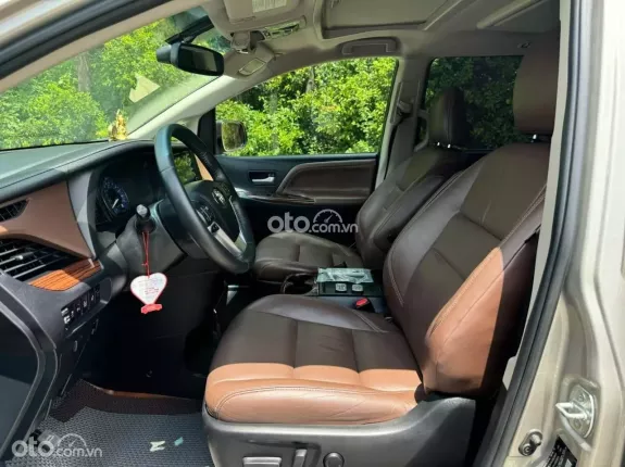 Toyota Sienna Limited 3.5 AT AWD 2017 - 1 đời chủ - full lịch sử hãng